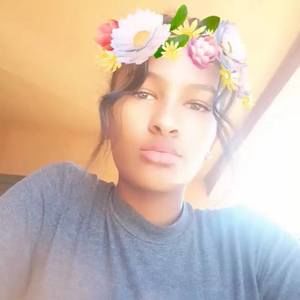 Meet your Posher, Akimah